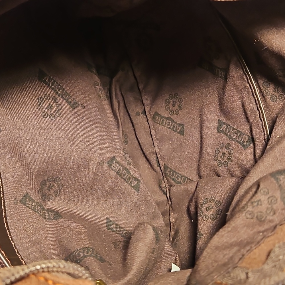 Augur Rustic Messenger Bag me - Picture 5 of 6